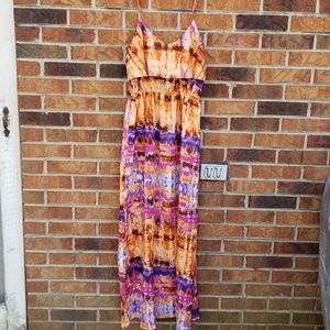 Sleeveless maxi dress